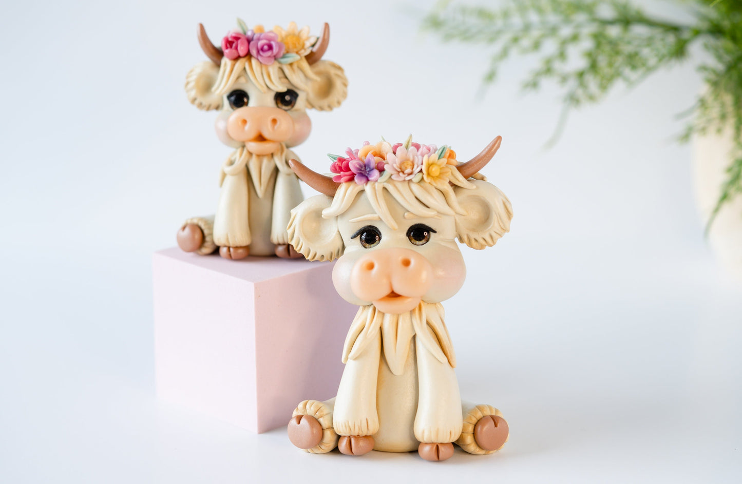 Highland Cow with Flowers, Cake Topper, Cow Desk Buddy, Cow Car Passenger, Flower Crown, Cow Lover, Gifts for Cow Lovers